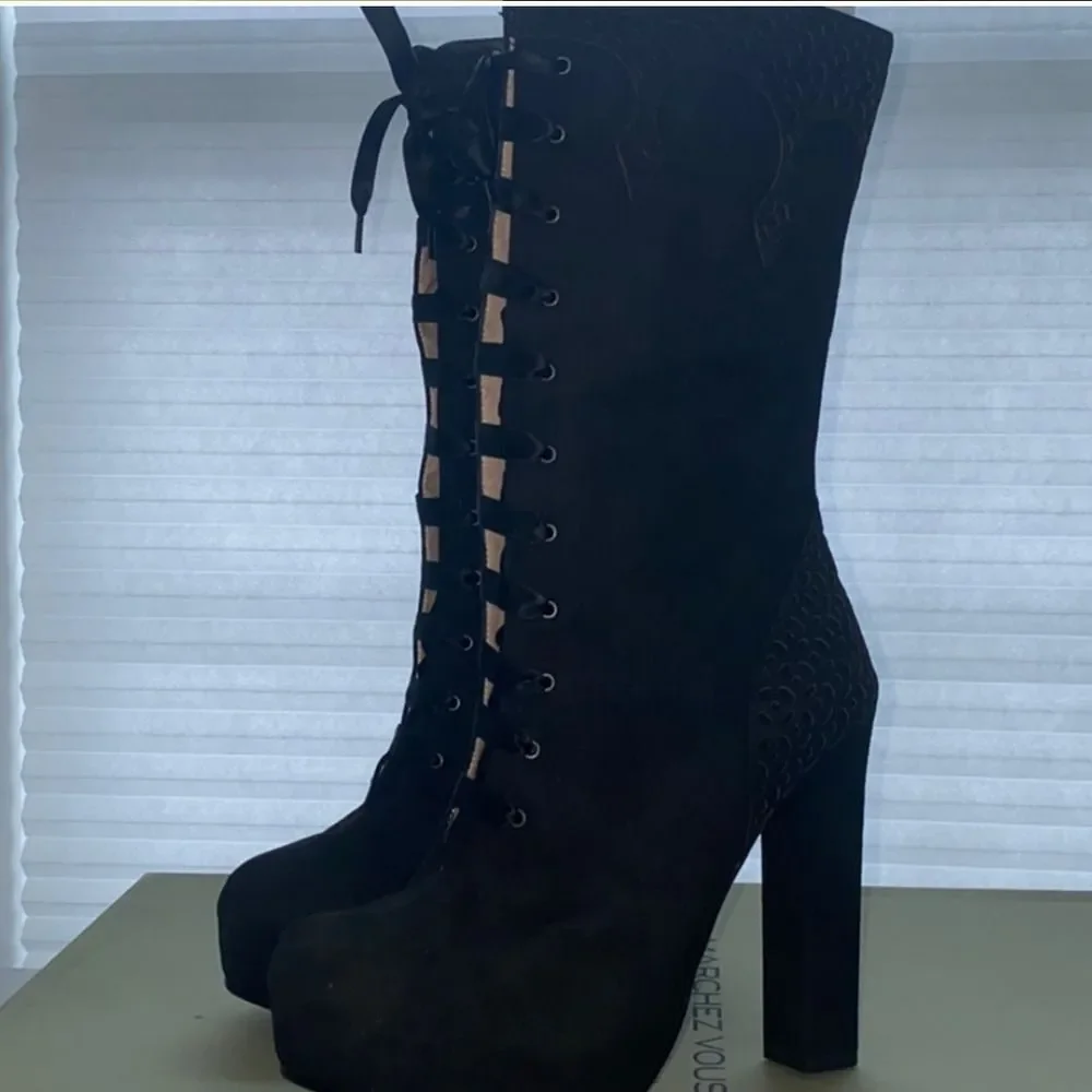 New Marchez Vous Roux Boot Black Suede Sz 7
